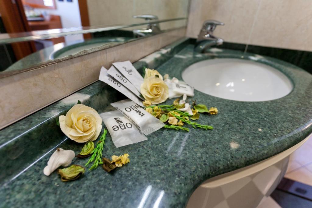 Hotel Palm Beach B&B Sea View Rimini Oda fotoğraf