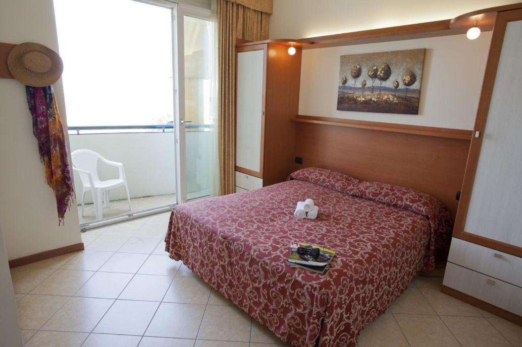Hotel Palm Beach B&B Sea View Rimini Dış mekan fotoğraf
