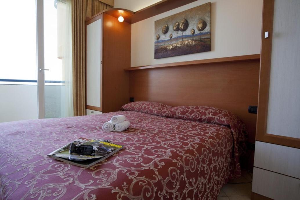 Hotel Palm Beach B&B Sea View Rimini Dış mekan fotoğraf