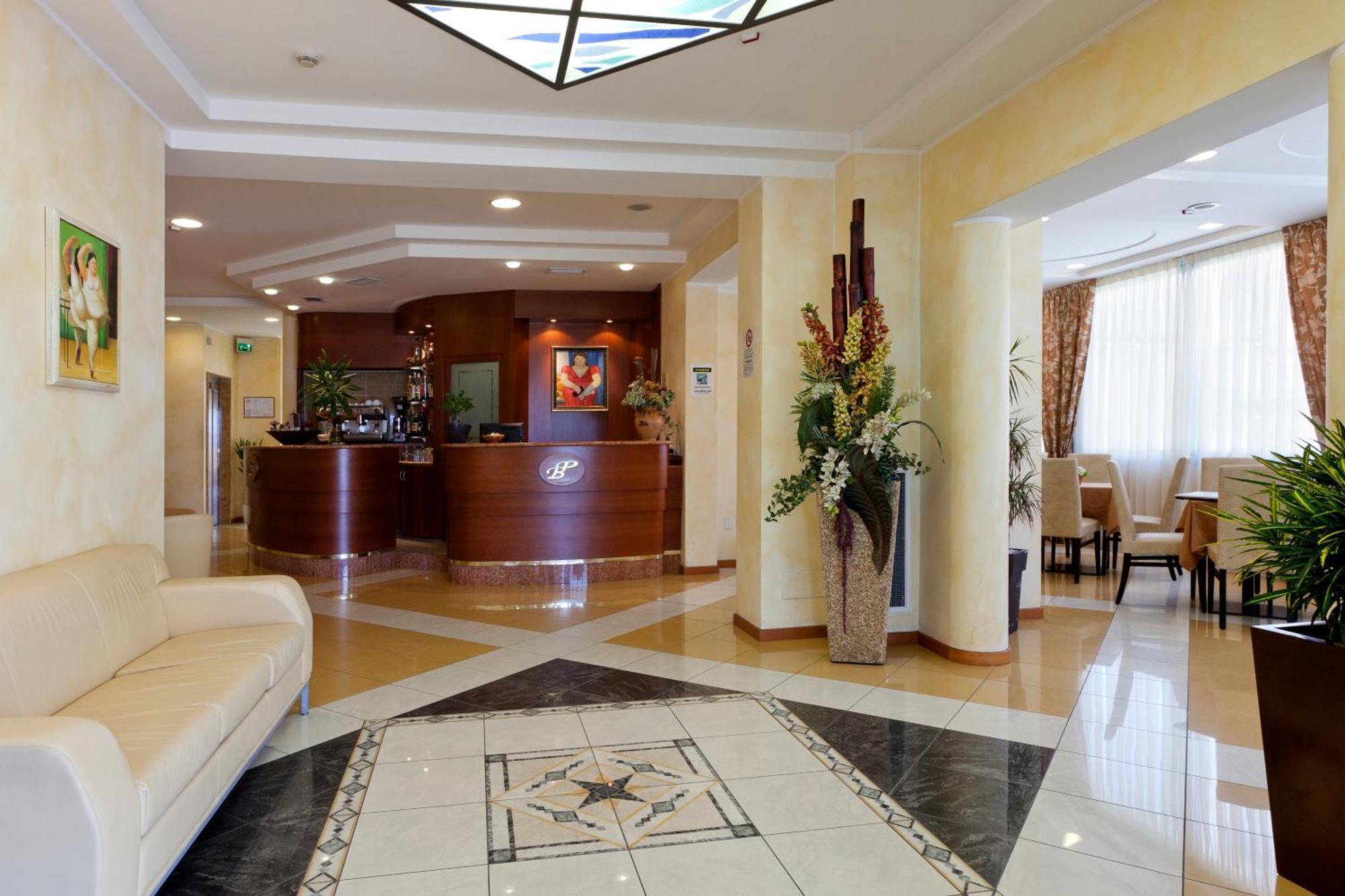 Hotel Palm Beach B&B Sea View Rimini Dış mekan fotoğraf